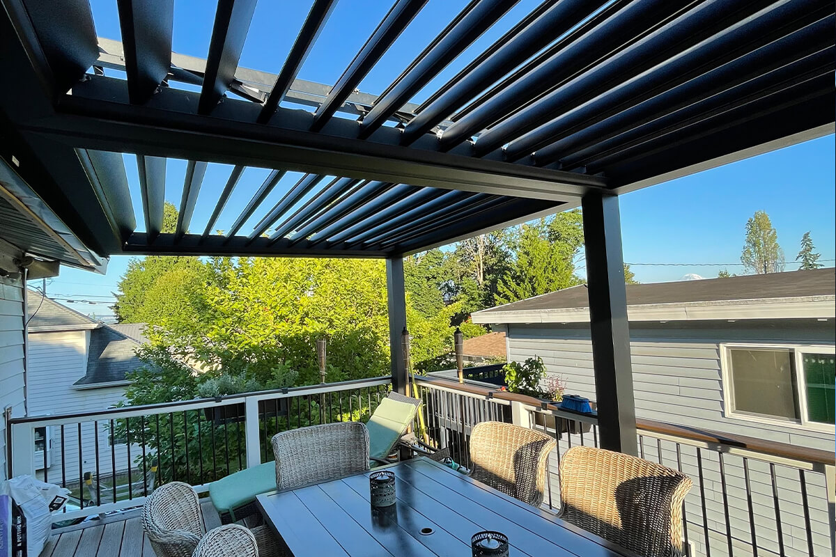 Outdoor Motorized Solar Shades Kirkland | Star Construction WA